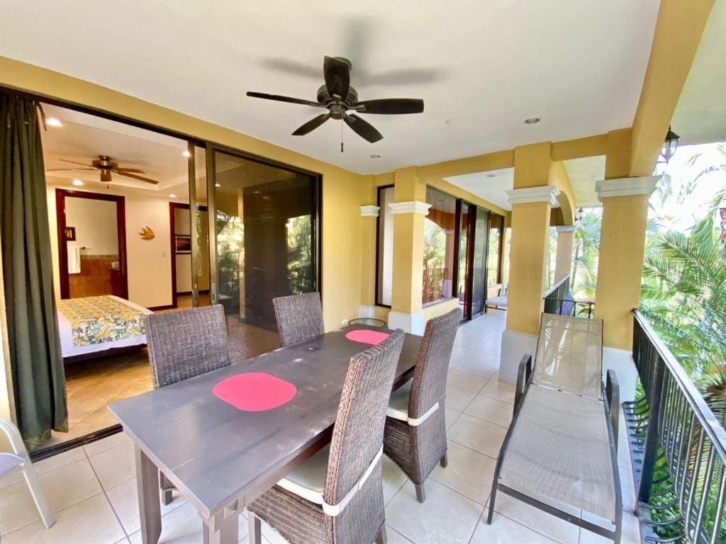 Family Room with Mountain View room - Image 2