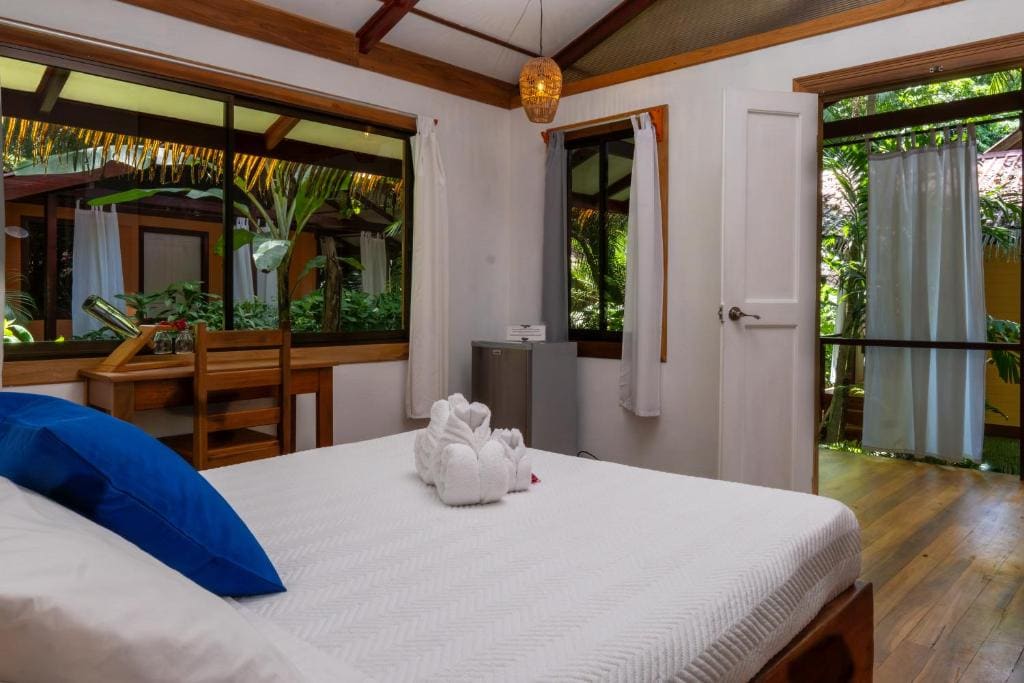 Standard Bungalow room - Image 2