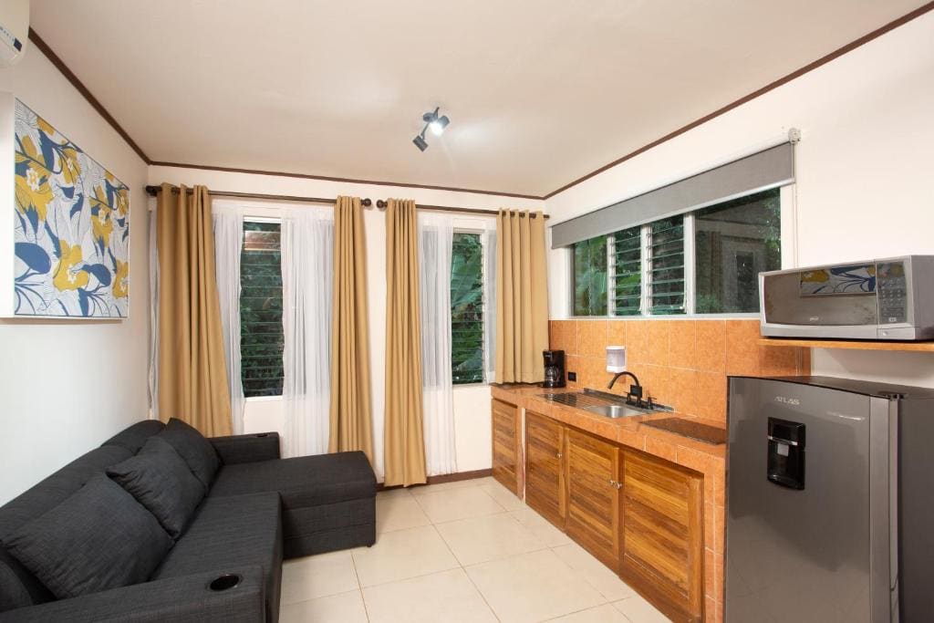 Suite with Garden View room - Image 3