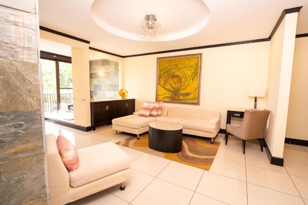 Master Suite room - Image 1
