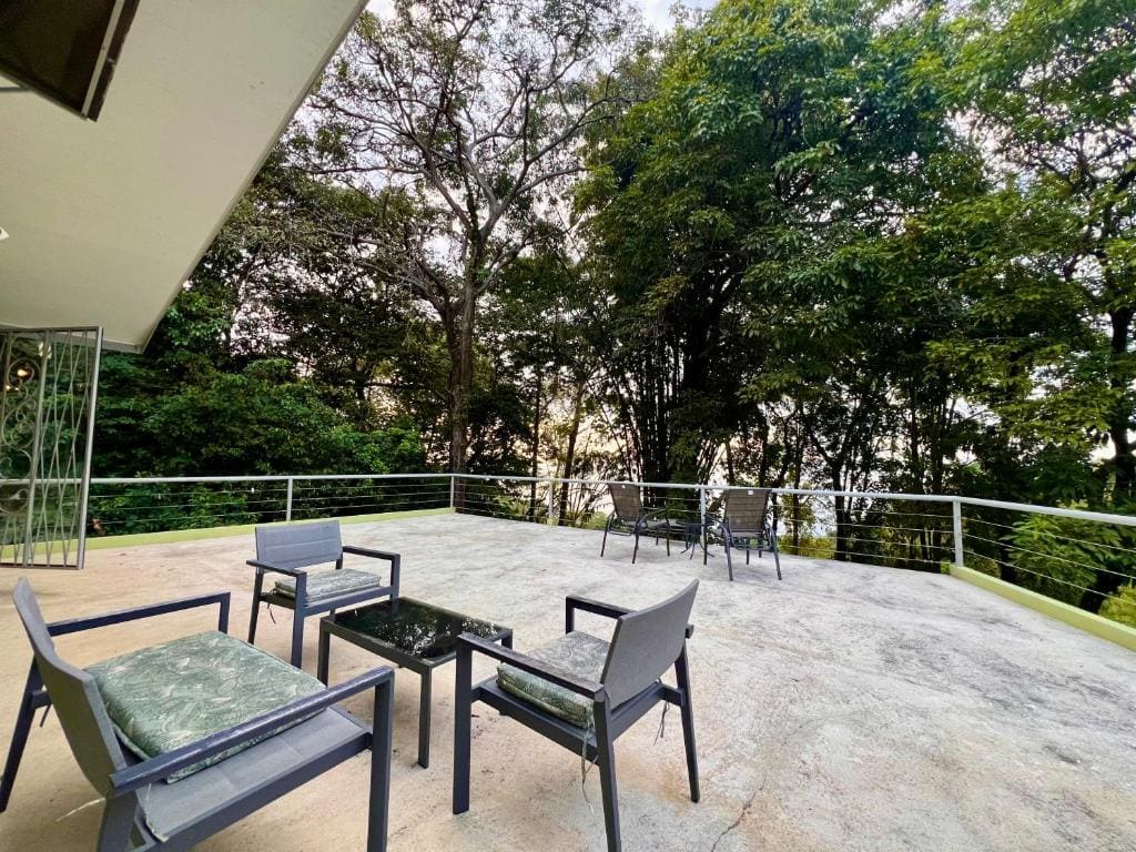 Deluxe Double Room with Balcony and Sea View room - Image 1