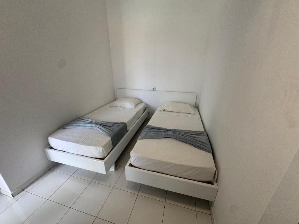Economy Twin Room room - Image 2