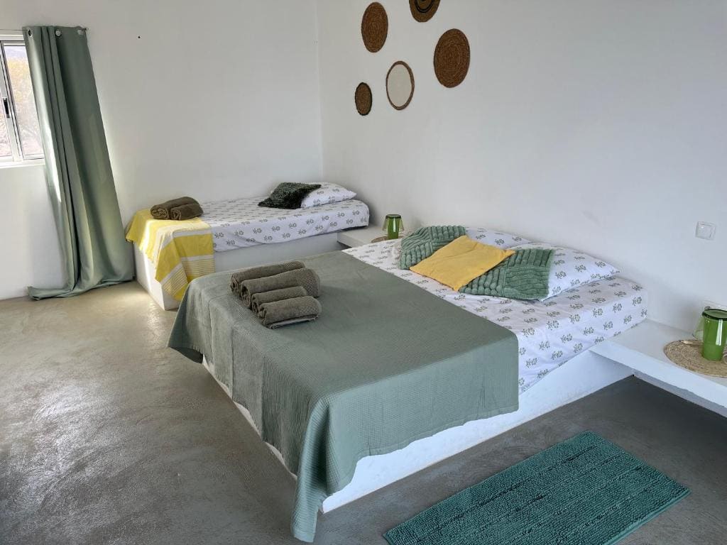 Double Room with Balcony and Sea View - Number 3 room - Image 3