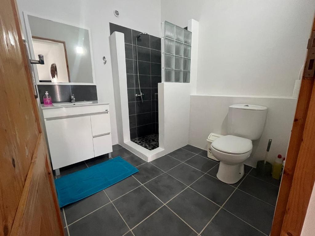 Family Room room - Image 1