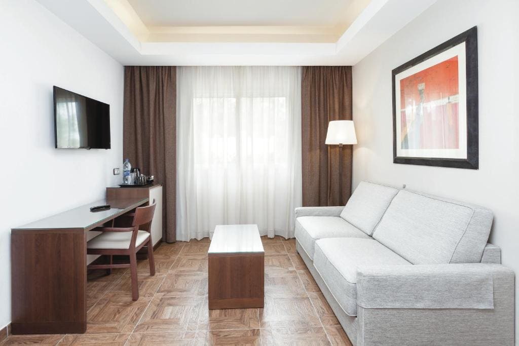 Suite with Balcony room - Image 1