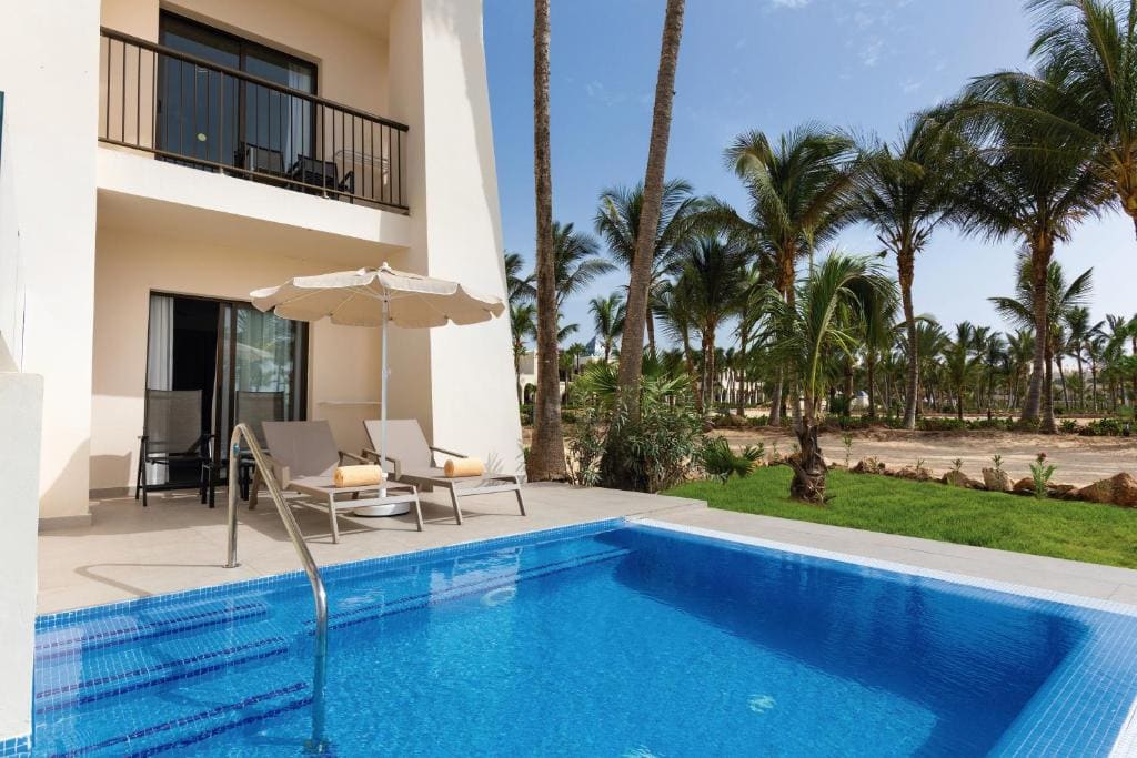 Deluxe Double Room with Balcony room - Image 3