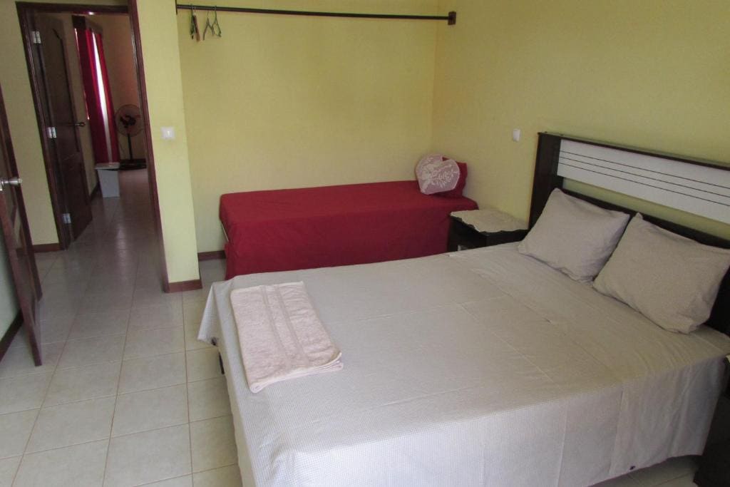 Budget Double Room room - Image 3