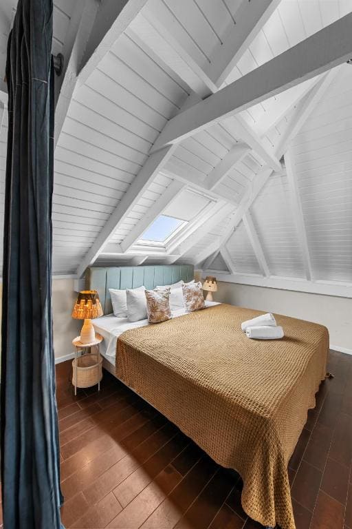 Comfortable Deluxe Ocean View room - Image 3