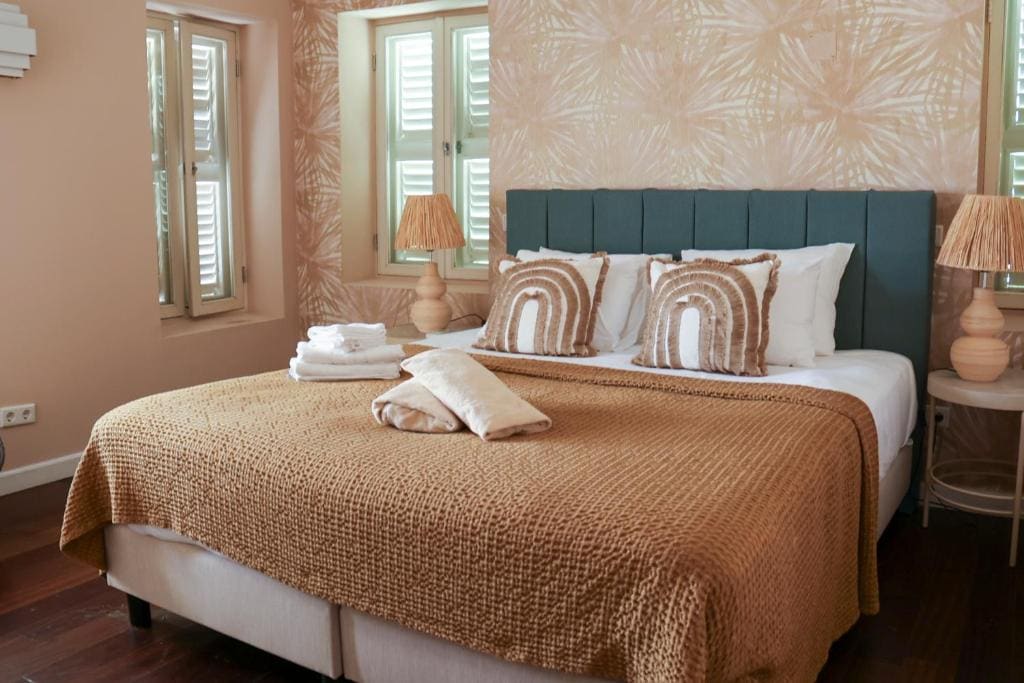 Two-Bedroom Apartment Oceanview room - Image 1