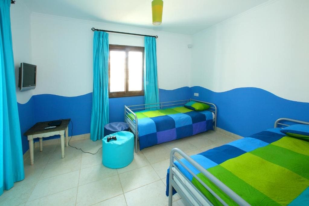 Family Junior Suite room - Image 2