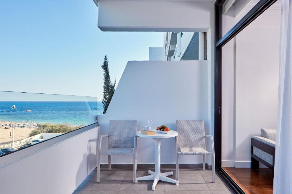 Standard Studio partial sea view room - Image 3