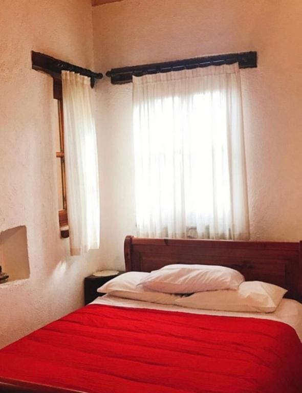 Two-Bedroom House room - Image 2