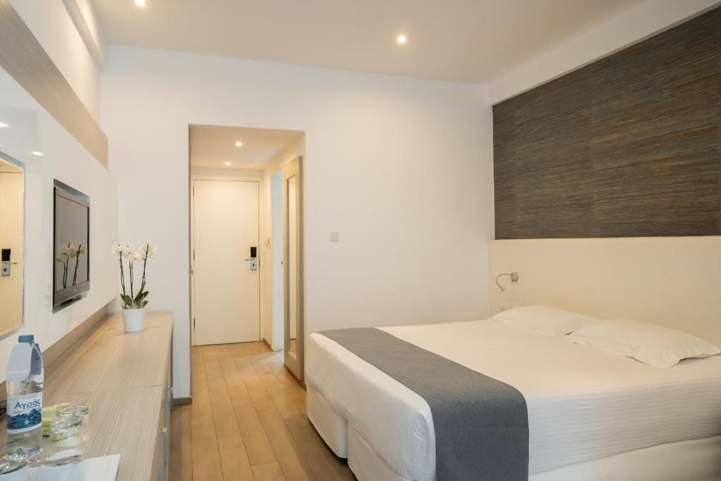 Family Junior Suite room - Image 3