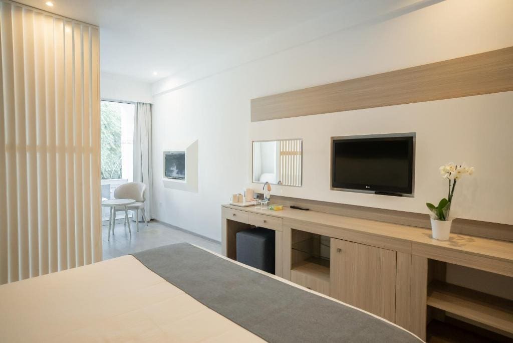 Family Junior Suite room - Image 1