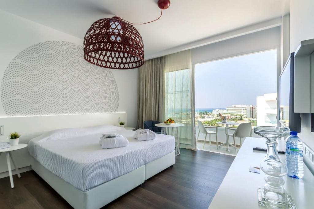 Executive Suite room - Image 1
