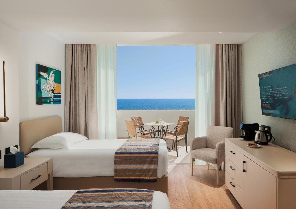 Family Junior Suite Sea View room - Image 1