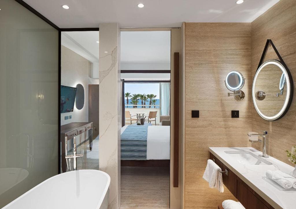 Fisherman's Junior Suite with Pool and Sea View (18+ years old) room - Image 1