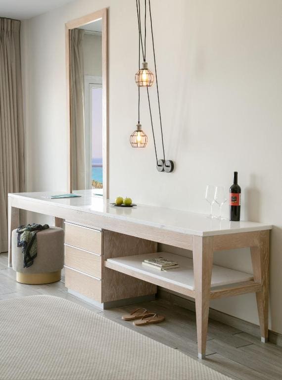 Junior Suite - Limited Sea View room - Image 1
