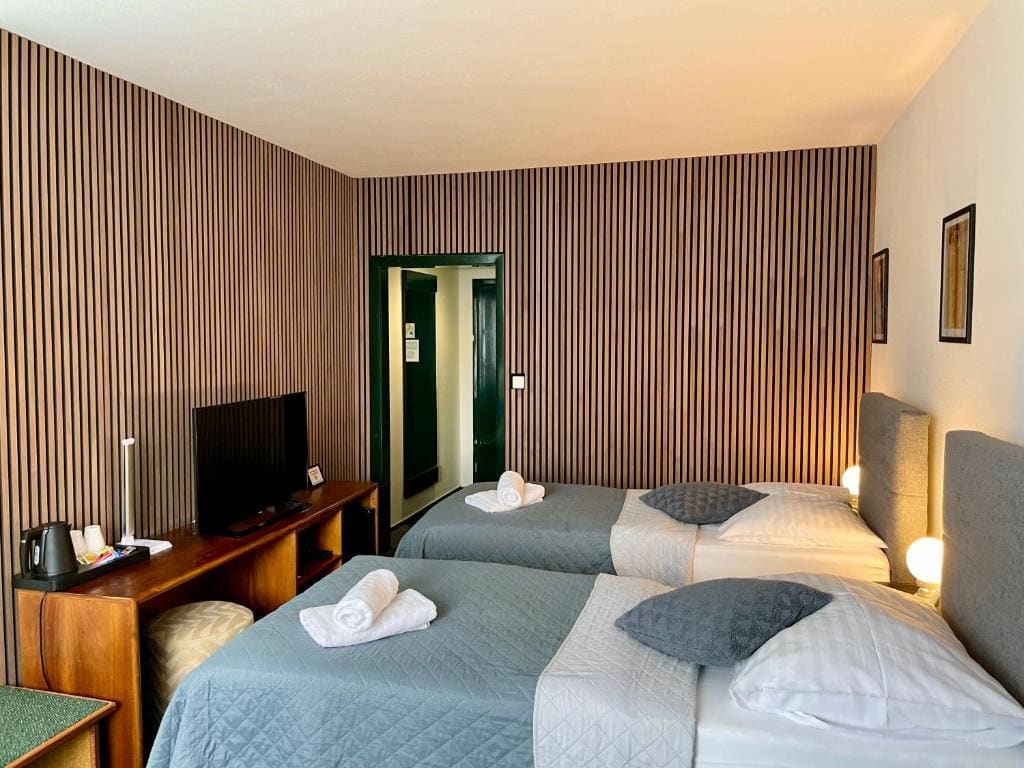 Superior Double or Twin Room room - Image 1