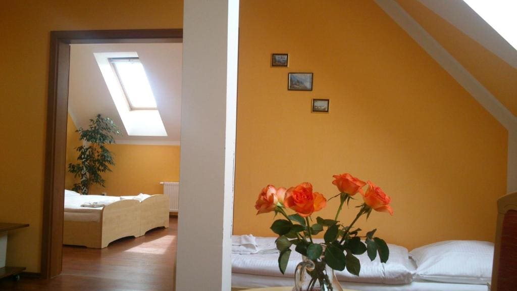 Suite room - Image 3