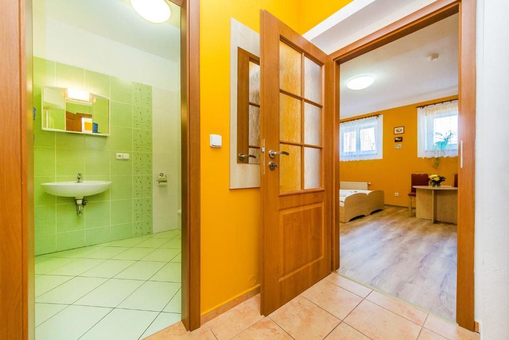 Twin or Double Room room - Image 3