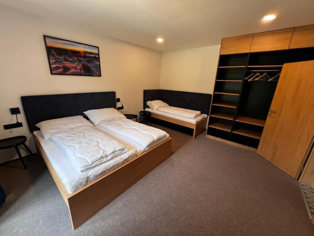 Triple Room - Disability Access room - Image 3