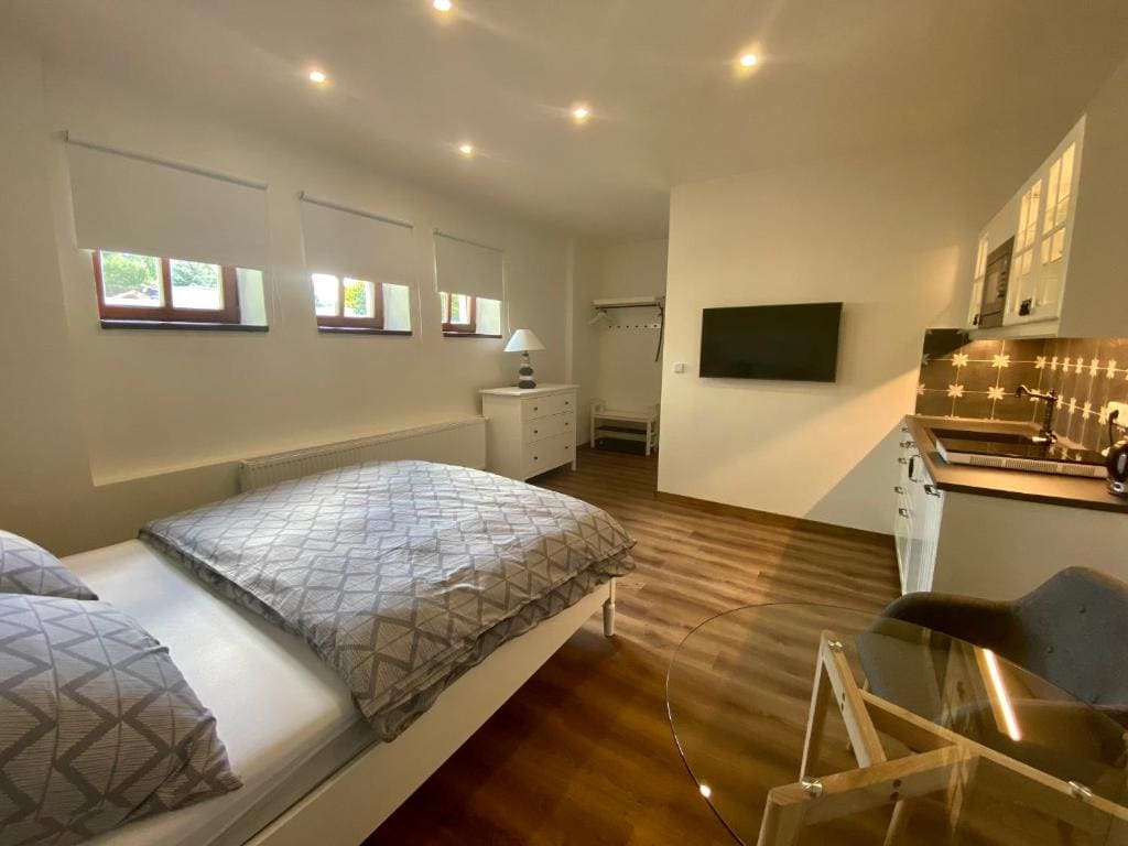 Double Room with Private Bathroom room - Image 1