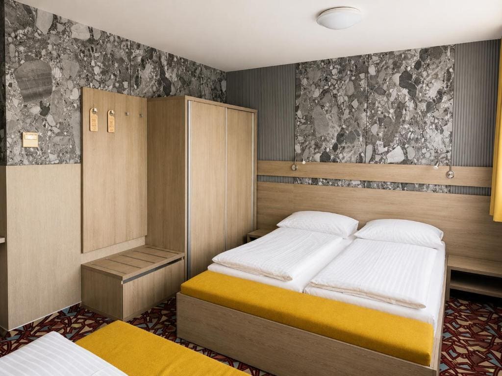 Quadruple Room room - Image 2