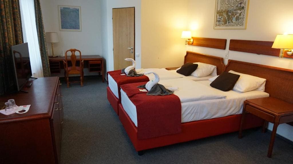 Double or Twin Room room - Image 1