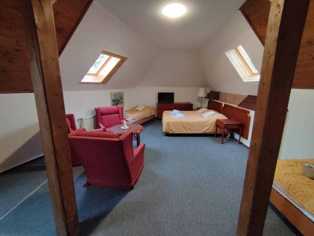 Quadruple Room room - Image 1