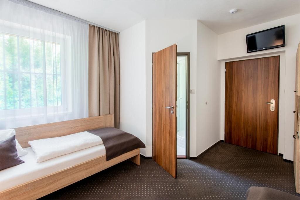 Comfort Twin Room room - Image 2