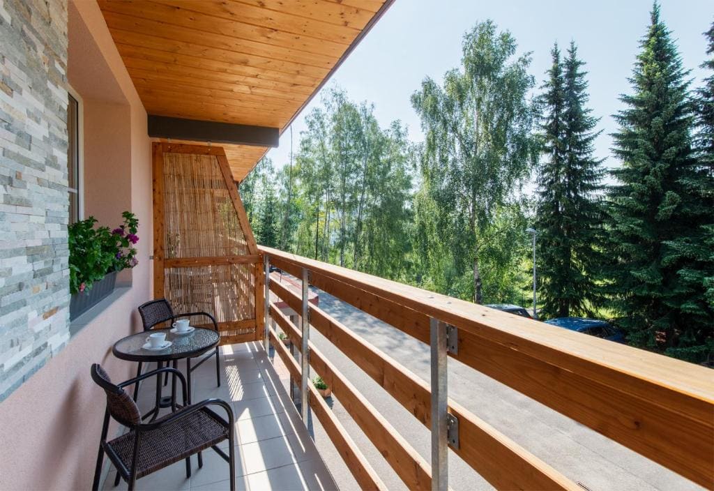 Comfort Triple Room with Balcony room - Image 3
