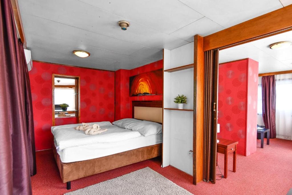 Apartment room - Image 3