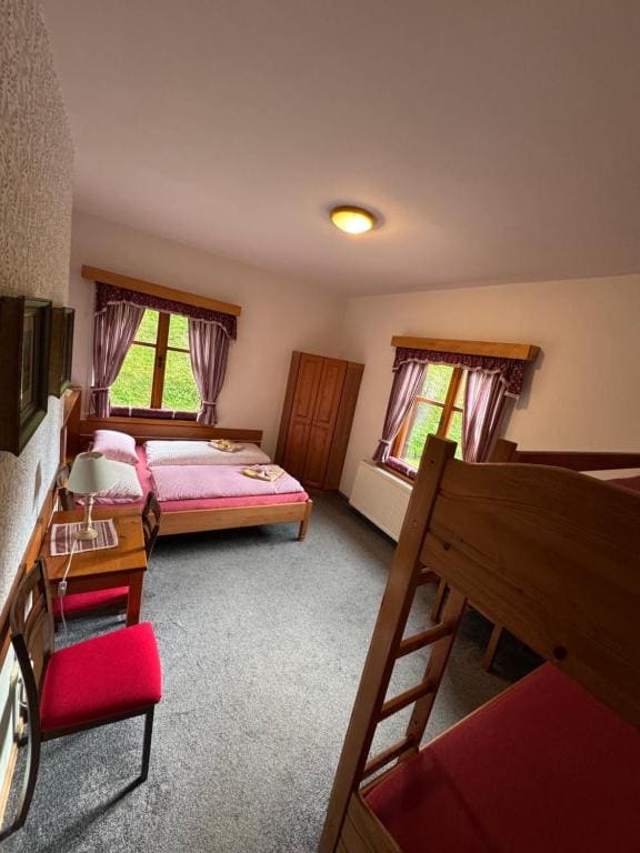 Quadruple Room room - Image 1