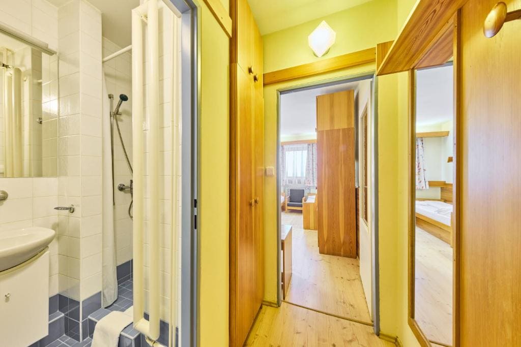 Double or Twin Room room - Image 3