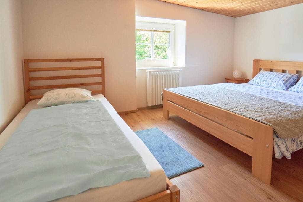 Apartment room - Image 1