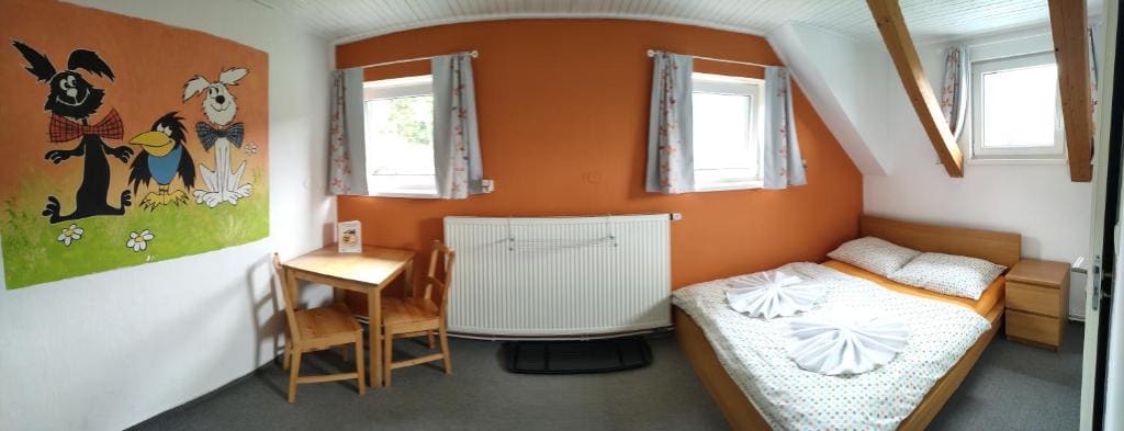 Double Room with Private Bathroom room - Image 3