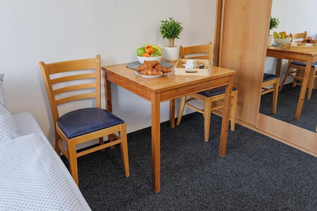 Suite room - Image 3