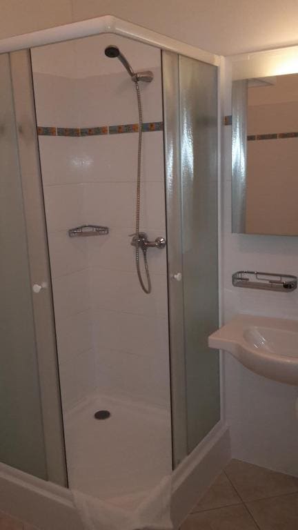 Double or Twin Room room - Image 3