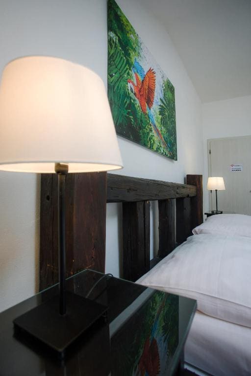 Double Room with Bathroom room - Image 2