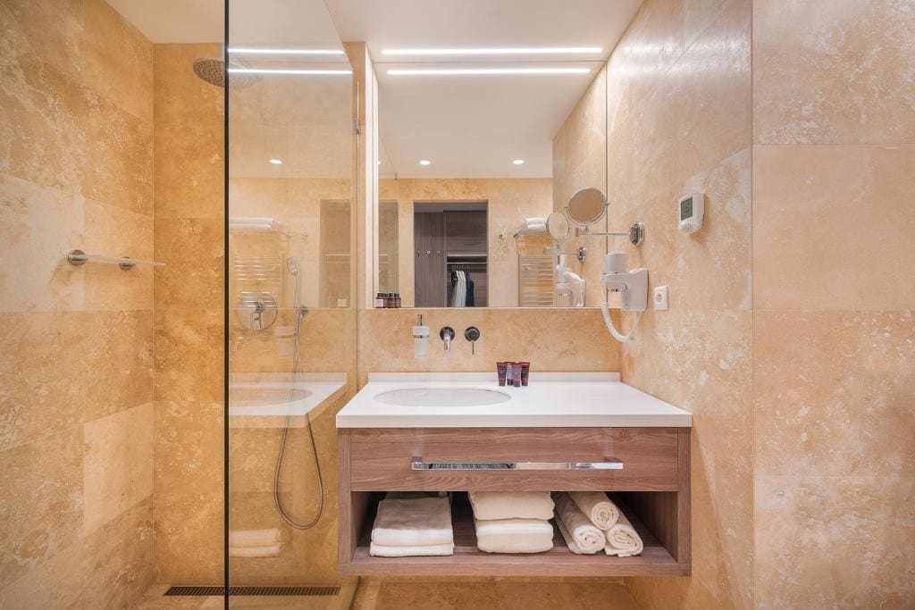 Double or Twin Room with Terrace room - Image 2