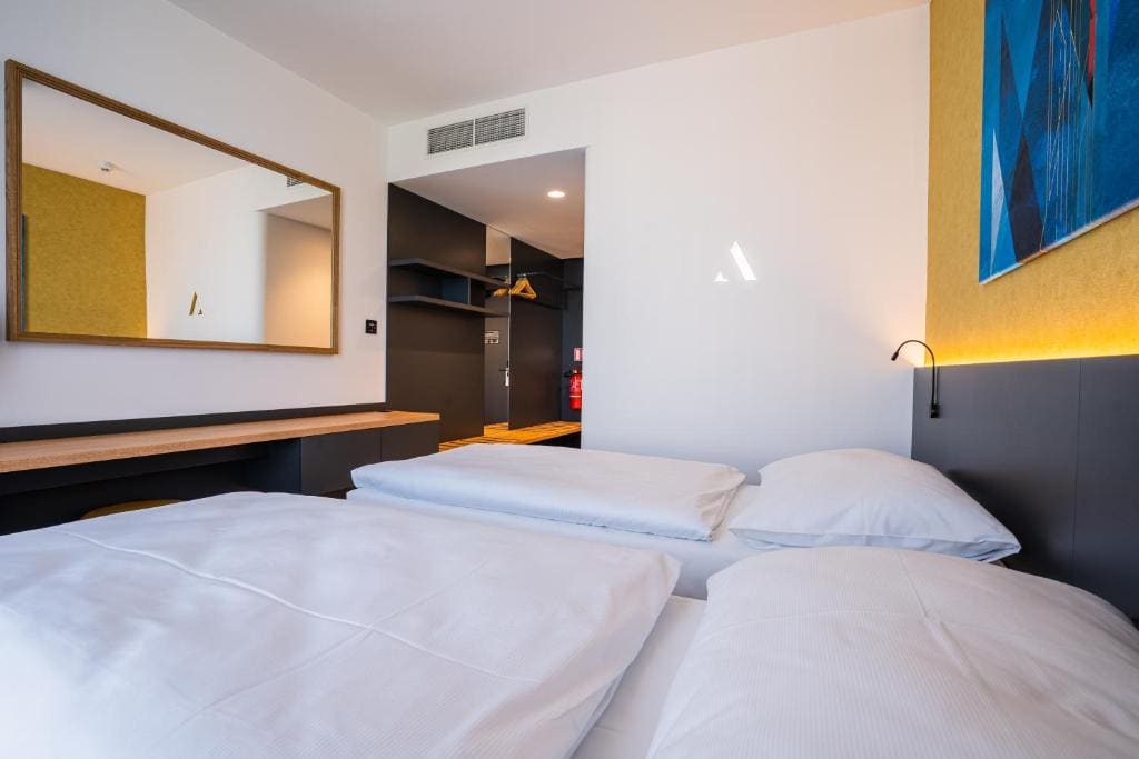 Twin Room room - Image 1