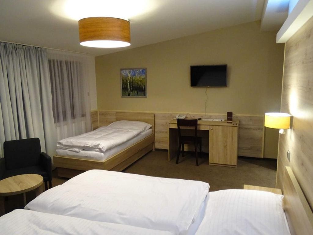 Standard Triple Room room - Image 3