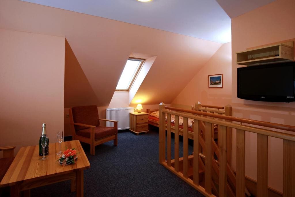 Suite room - Image 3