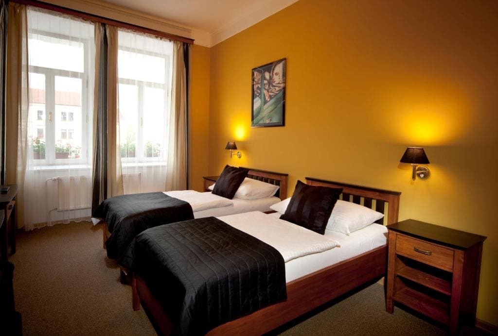 Standard Twin Room room - Image 2