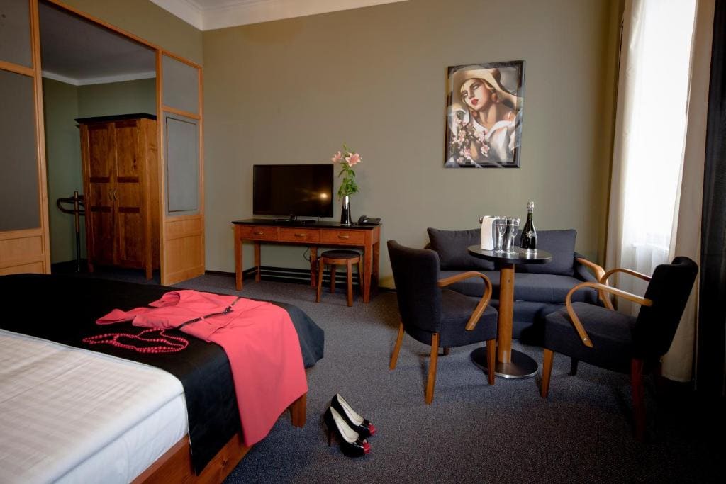 Deluxe Double Room room - Image 2