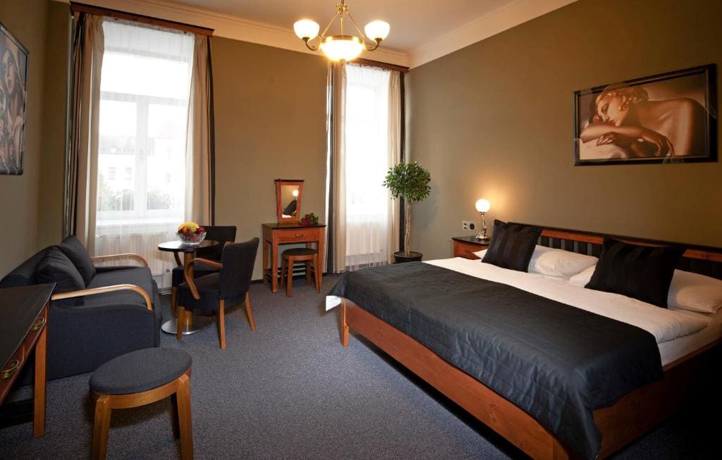 Deluxe Double Room room - Image 3