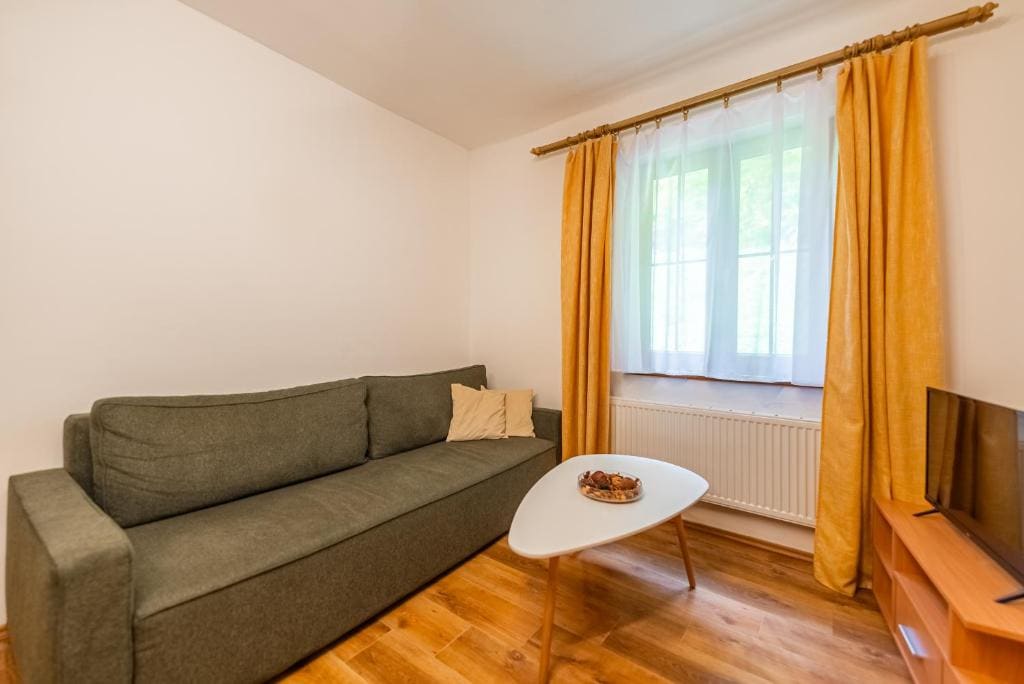 Apartment - Ground Floor room - Image 3