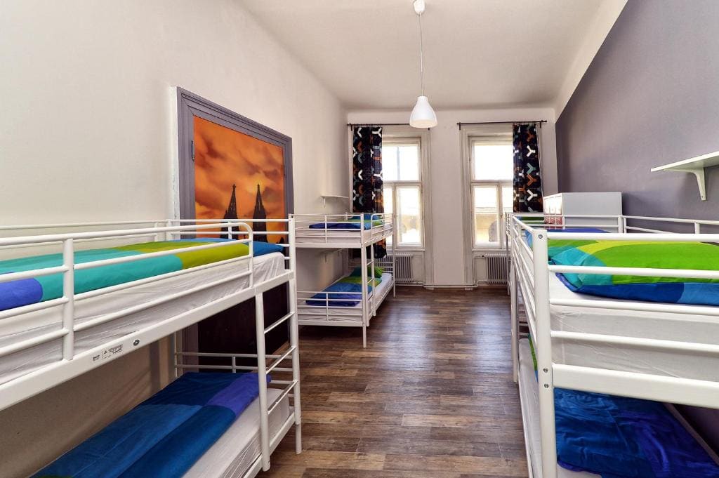 Bed in 6-Bed Mixed Dormitory Room room - Image 2