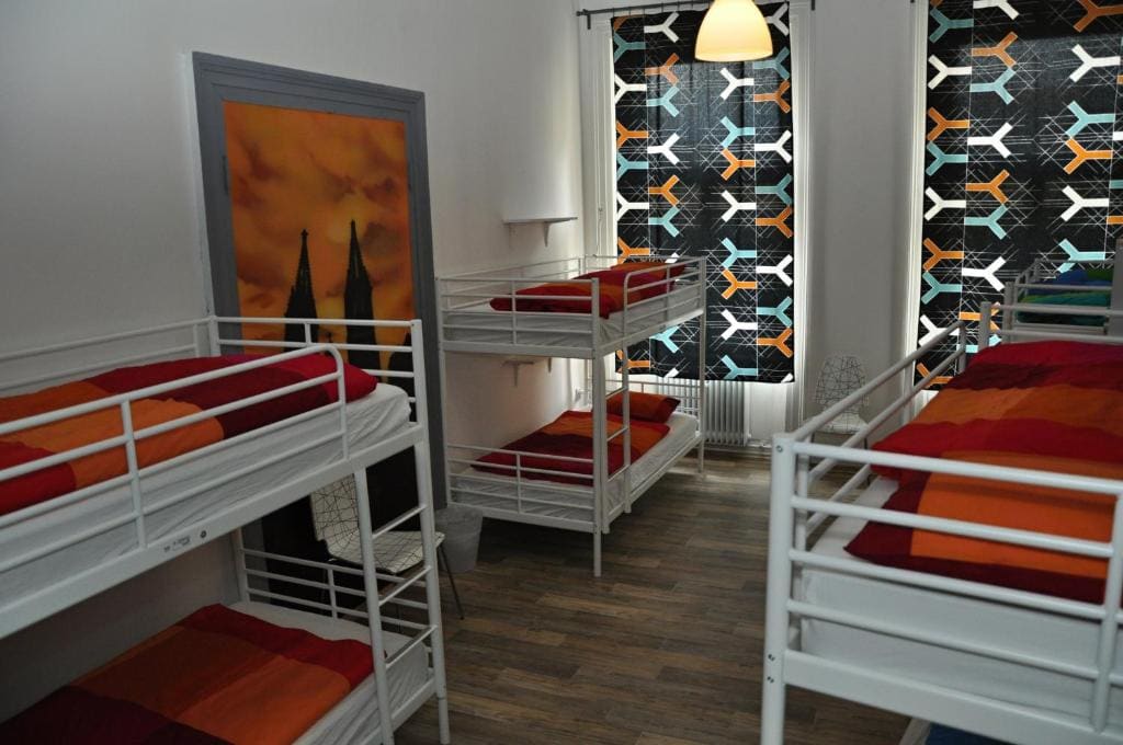 Bed in 8-Bed Mixed Dormitory Room room - Image 2